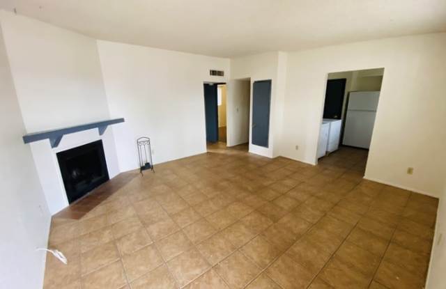 604 East Lester Street - 604 East Lester Street, Tucson, AZ 85705