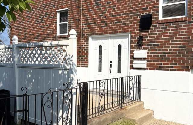 3628 GENESEE Drive Gallery 4