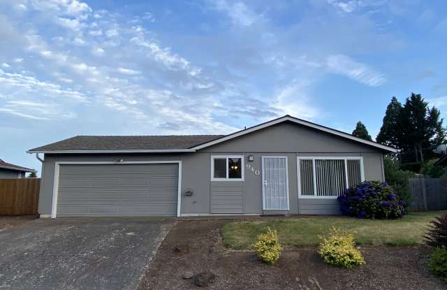 940 Genie Street Southeast photos photos