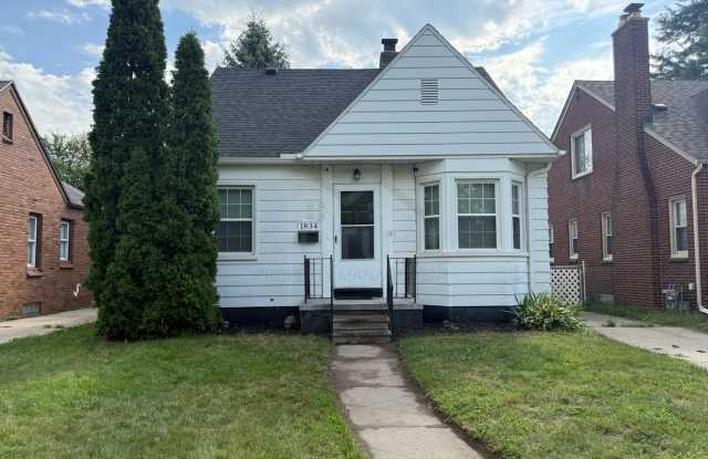 1834 N Mildred St photos photos