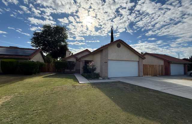4700 Wetherby court - Gorgeous and remodeled Home in Campus Park!! photos photos