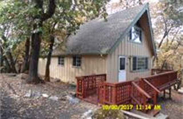Crystal Falls Home - 21625 Crystal Lake Drive, Mono Vista, CA 95370