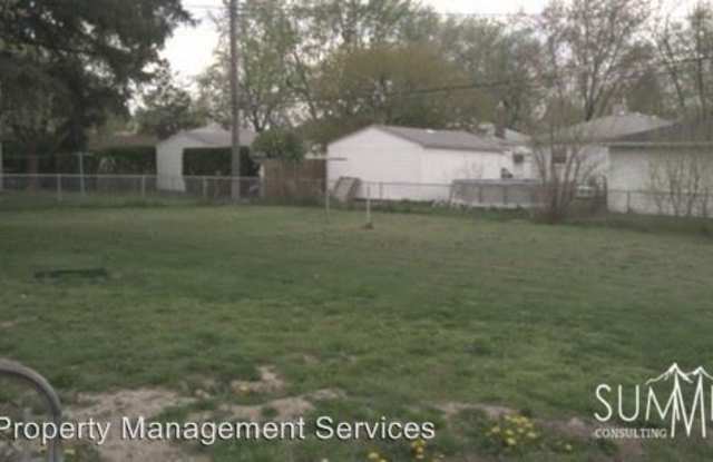 22421 Beaconsfield Gallery 3