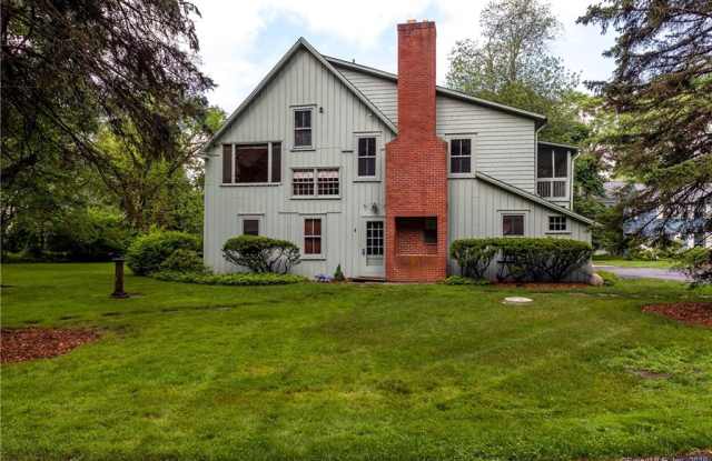 4 Red Barn Road Gallery 3