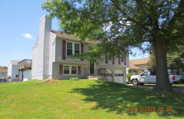 1301 DANBERRY DRIVE Gallery 3