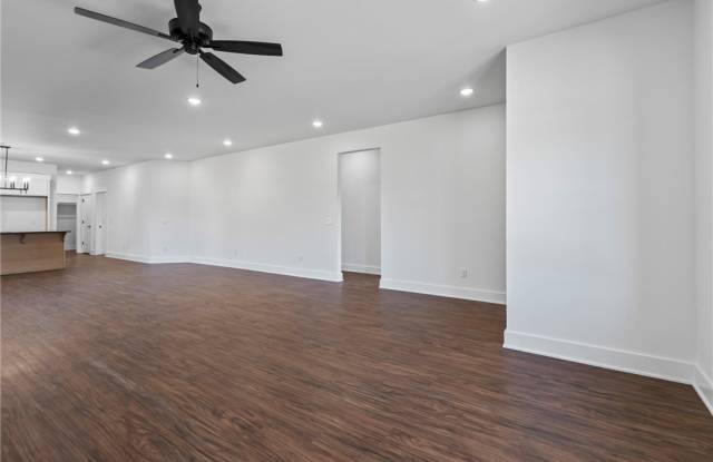 90 W Watson Lane Gallery 4