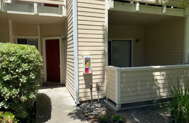 Remodeled 2 Bedroom 2 Bath Condo in Park-like Cedar Gables Community! photos photos Remodeled 2 Bedroom 2 Bath Condo in Park-like Cedar Gables Community! photos photos