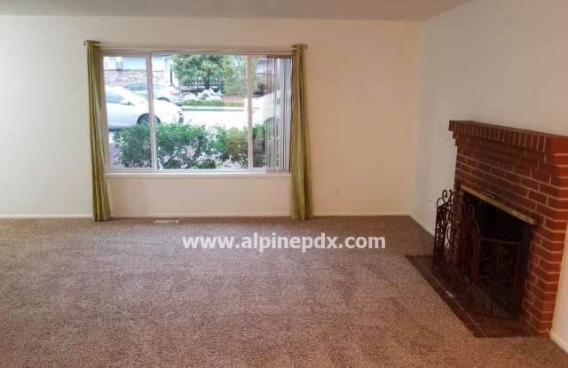 6072 South West Valley Avenue Gallery 3