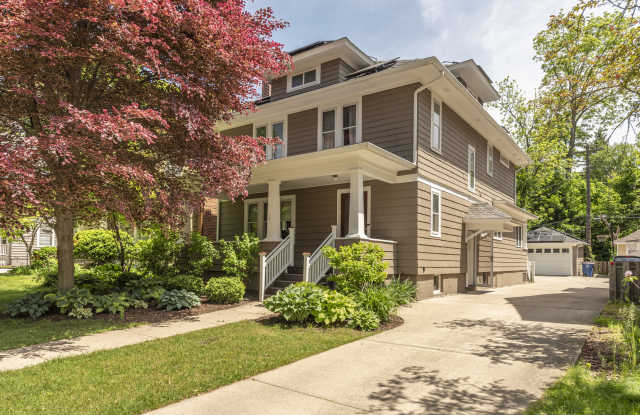 1111 Olivia Avenue photos photos