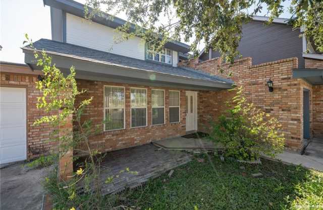 304 Ashley Drive - 304 Ashley Drive, Pharr, TX 78577