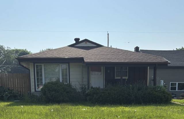 3br 1.5 ba single family ranch style home, full basement, yard, garage, Nice, see it and make it a home! photos photos