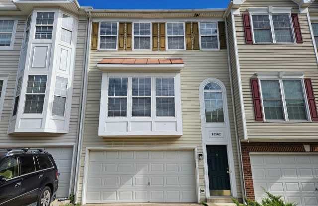 18562 SIERRA SPRINGS Square Gallery 1