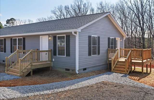 The Home You’ve Been Searching For! *Utilities  Furniture can be added with a rental premium.* photos photos