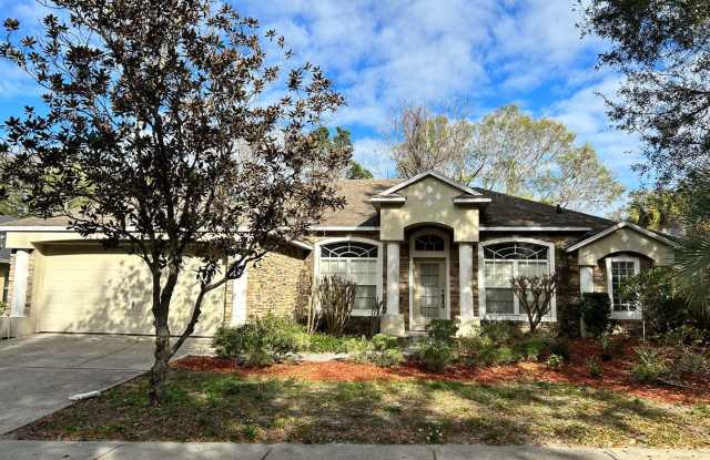 4br/2 bath single-family home located near Valencia College West Campus photos photos