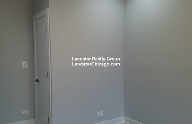 6103 N Winthrop Ave Gallery 2