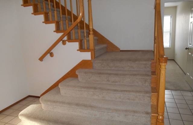 355 Flagstone Court Gallery 4