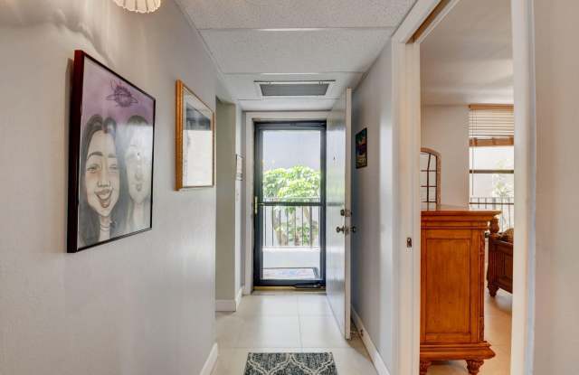19 Royal Palm Way Gallery 2