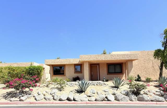 AVAILBLE NOW !! 2 Bedroom 2 Bathroom + Den Condo in Corsican Villas Palm Desert photos photos