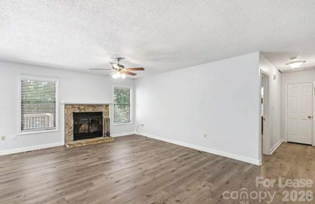 988 Cranberry Circle Gallery 4