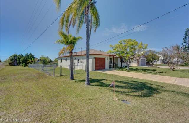3379 Crape Myrtle Drive Gallery 3