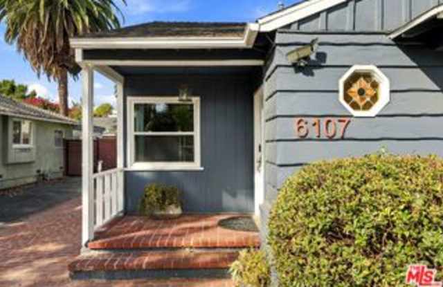 6107 Longridge Avenue Gallery 2