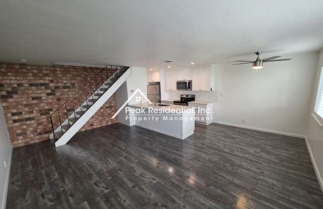Cute 2 bd/1 ba Foothill Farms Fourplex Gallery 4