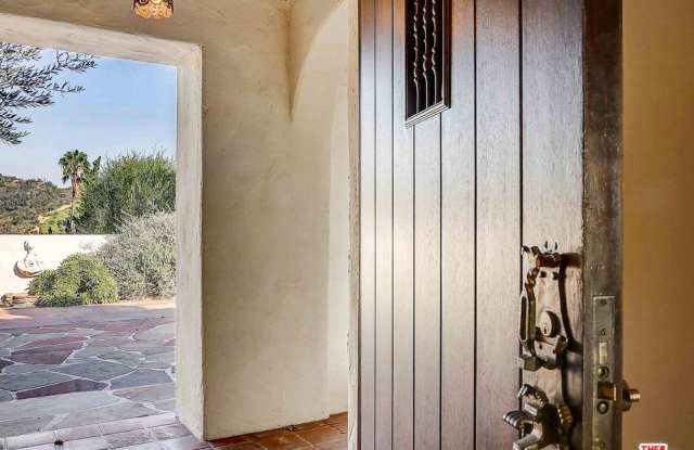 2285 West LIVE OAK Drive - 2285 West Live Oak Drive, Los Angeles, CA 90068