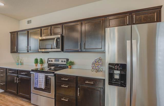 Bucking Horse Apartments Gallery 1