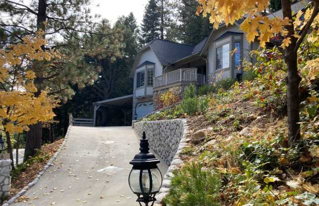 Charming Mountain Retreat across from Golf Course photos photos Charming Mountain Retreat across from Golf Course photos photos