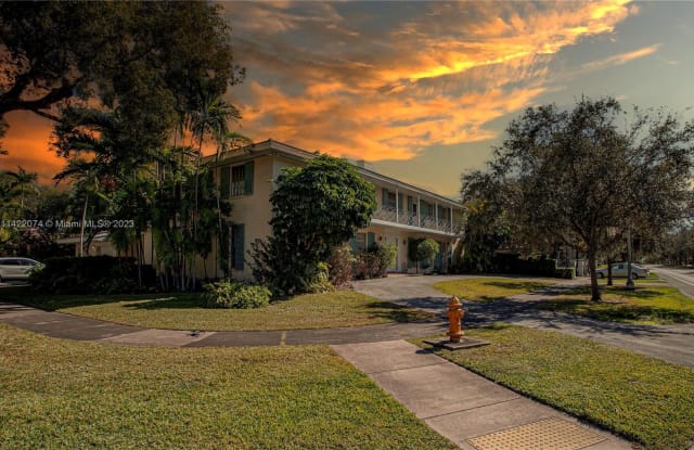 2805 Segovia St - 2805 Segovia Street, Coral Gables, FL 33134