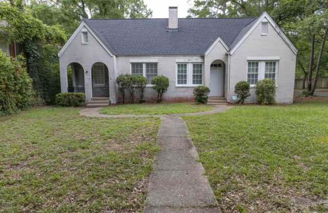 1131 Magnolia Curve photos photos