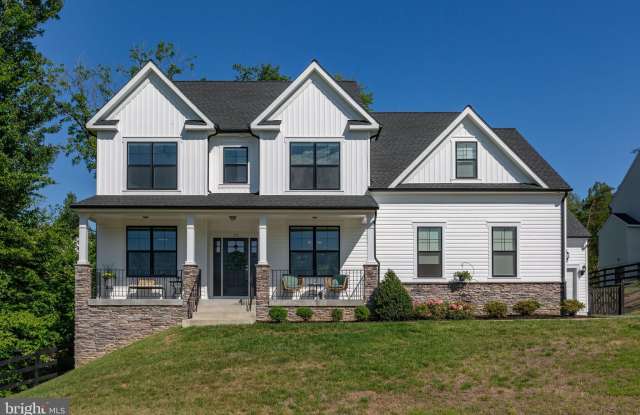 15 GROVE Lane photos photos