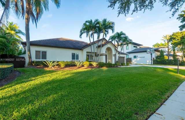 8235 NW 157th Ter photos photos