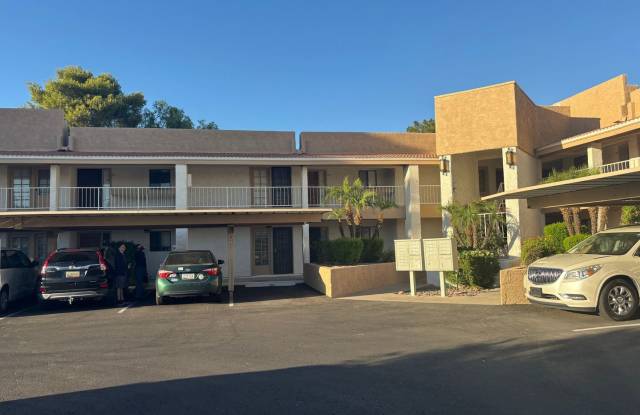 Charming 2BR Condo in Mesa photos photos
