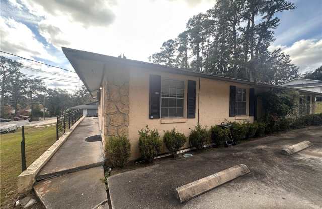 5724 SE 116TH STREET - 5724 Southeast 116th Street, Belleview, FL 34420