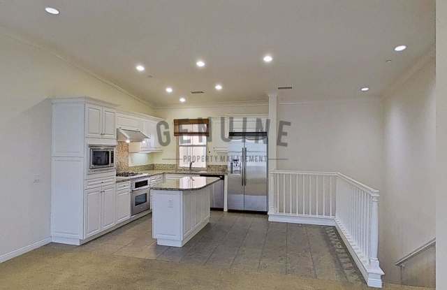 Beautiful Two-Level 2Bd 2Ba Condo in Irvine photos photos