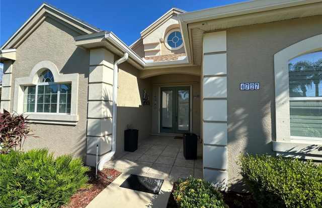 4727 SPINNAKER Drive Gallery 3