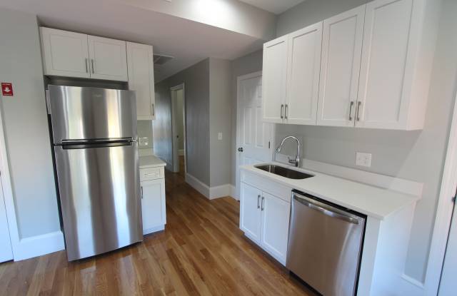 460 Saratoga Street photos photos