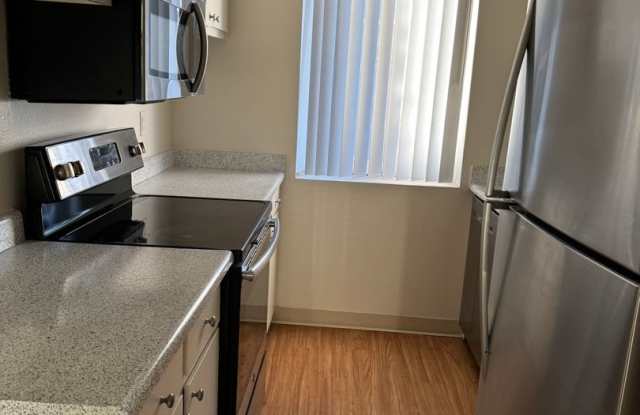 Canyon Club Apartments Gallery 1