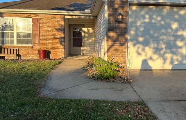 3-Bedroom, 2-Bathroom Home with Fenced-in Backyard! - 1828 Starks Circle, Lafayette, IN 47909