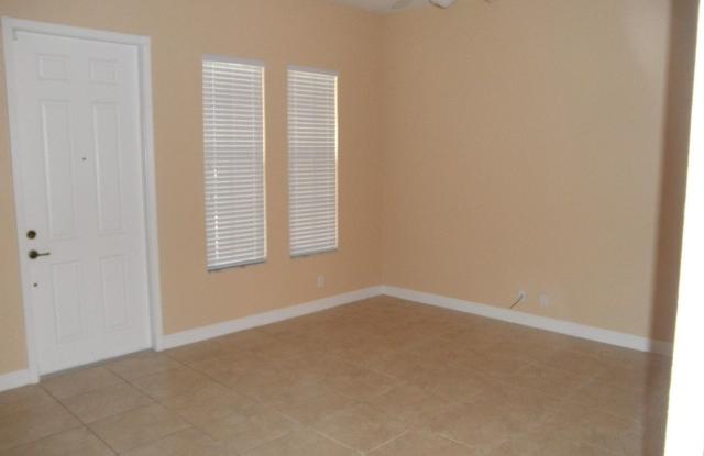Peninsula Village Greens Gallery 3