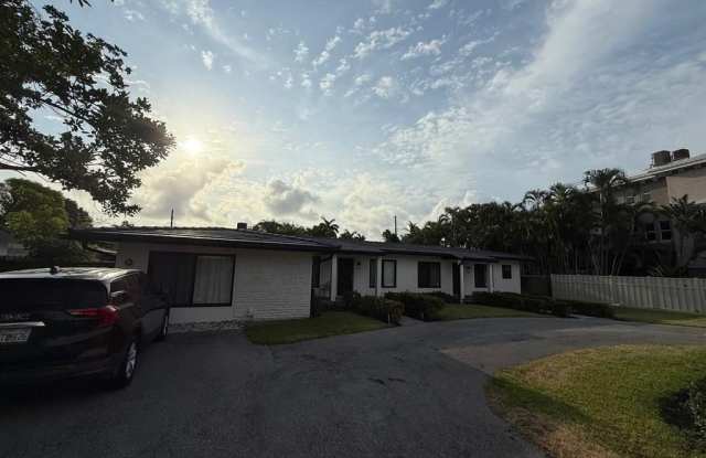 1418 NE 26th Ave photos photos