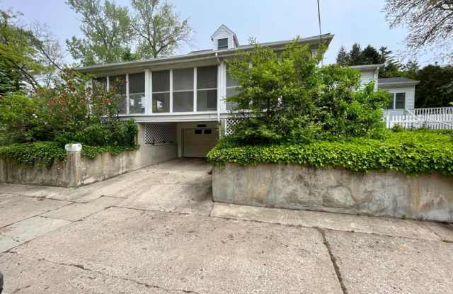 FURNISHED Midterm rental: LOCATION LOCATION LOCATION: 3 bed 3bath for rent photos photos