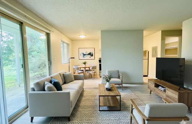 Timber Grove Apartments in Lynnwood, WA Gallery 2