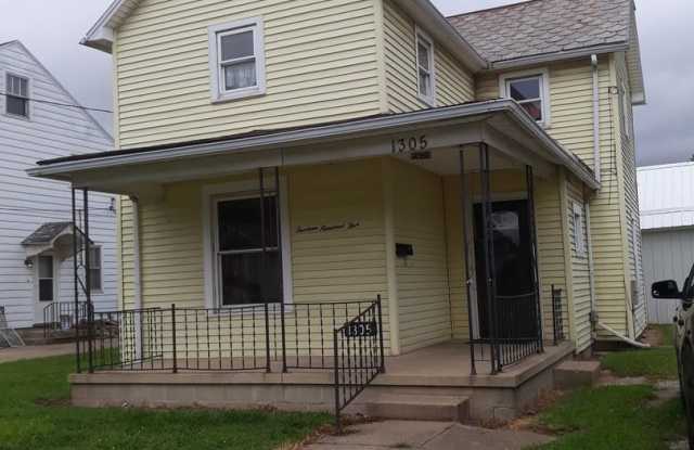 1305 W Fair Avenue - 1305 West Fair Avenue, Lancaster, OH 43130