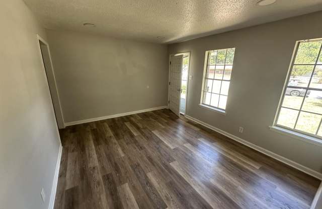 9010 Tedburn Circle Gallery 3