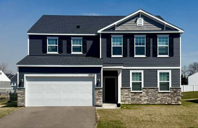 Stunning 5BR/3BA Rogers Home Available 6/10! photos photos