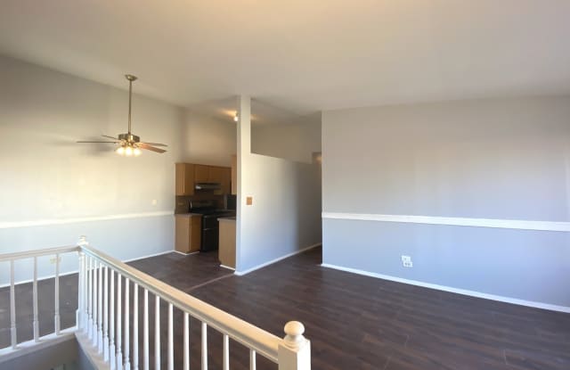 1000 Cleveland Court Gallery 3