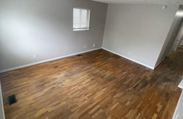 1950 Carrollton Avenue Gallery 3