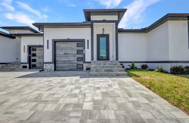 1327 WESLEY Drive Gallery 2